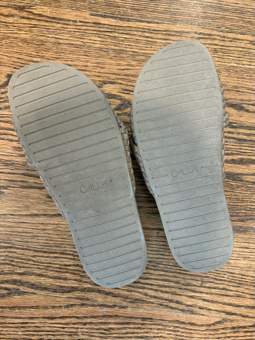 CALIA by Carrie Underwood Woven Crossover Slide Sandals in Taupe - Picture 3 of 3